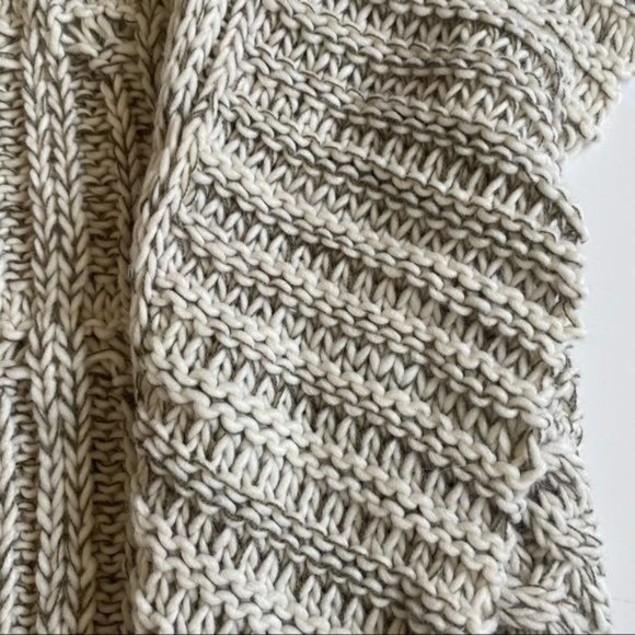 RXB Oatmeal Sleeveless Open Sweater Cardigan - L - Picture 3 of 5